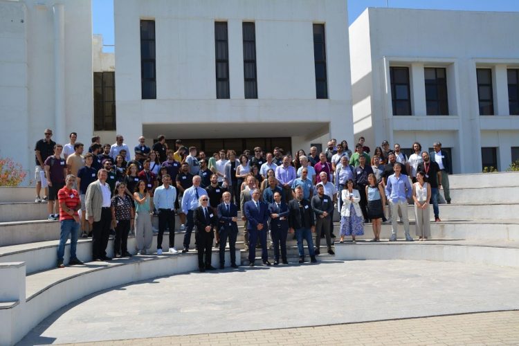 Speakers, organisers and participants of the HellasQCI training event outside the premises of the Institute of Research and Technology-Hellas (FORTH).